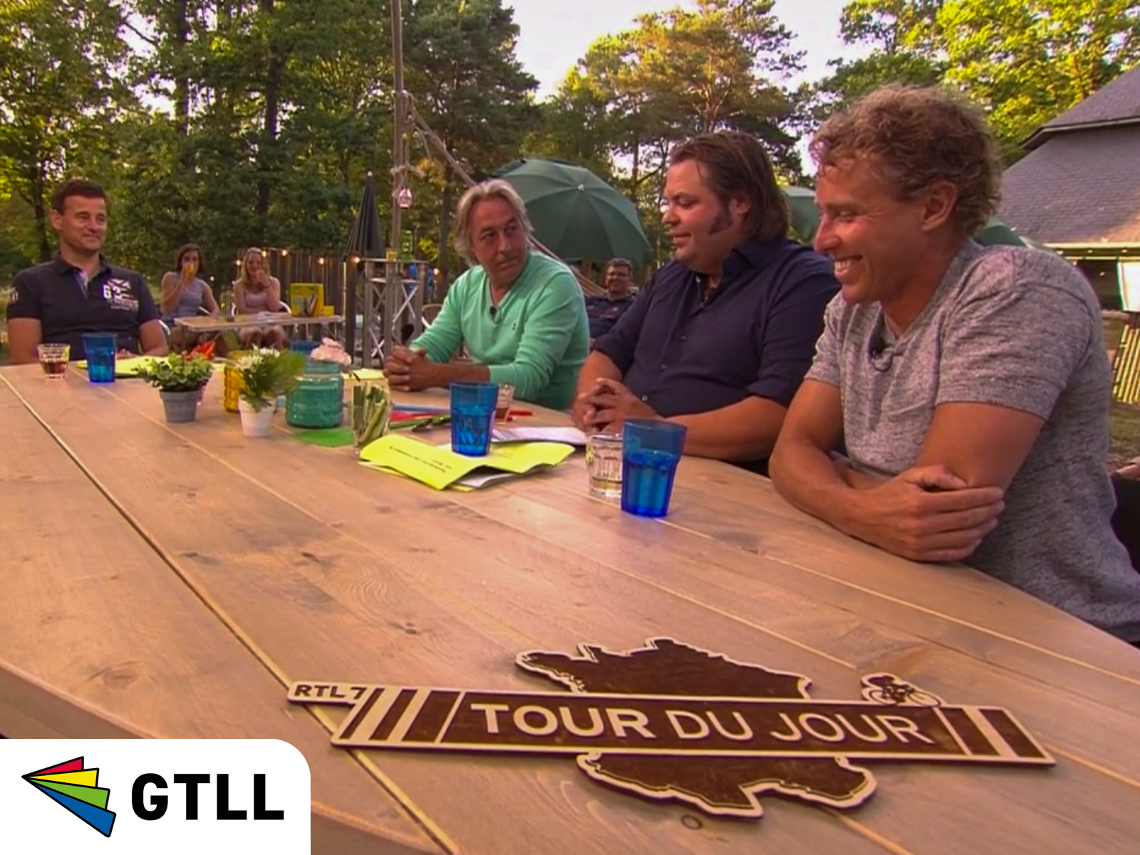 Houten plaat gemaakt voor RTL 7 tour du jour