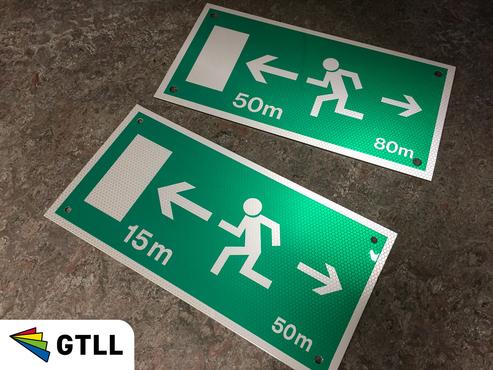 Vluchtroute borden voor oa winkels