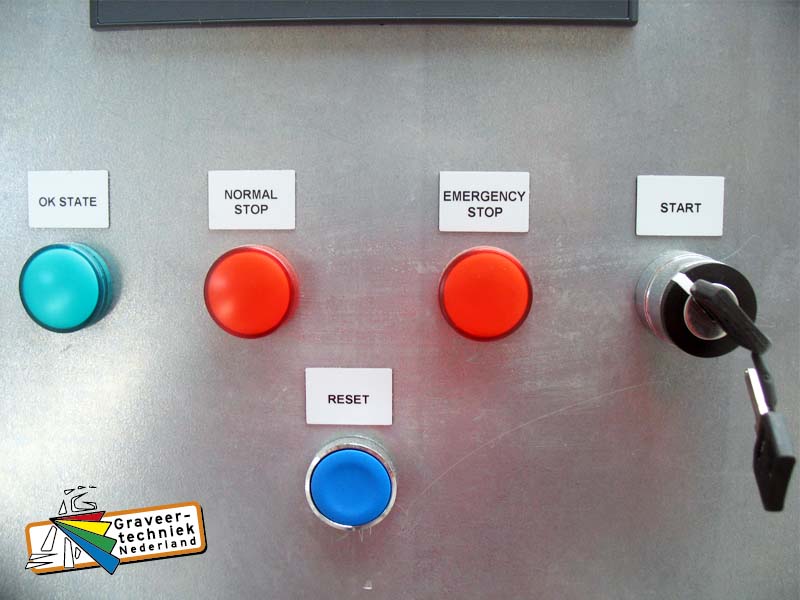 Kunststof schakelaar plaatjes graveren