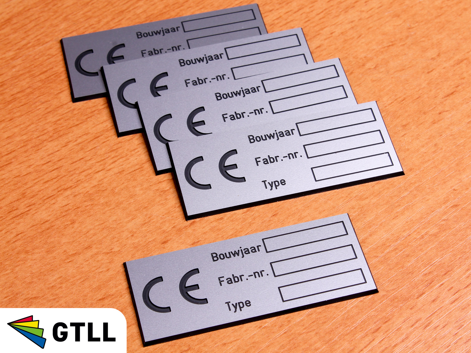 Kunststof basis CE typeplaatjes