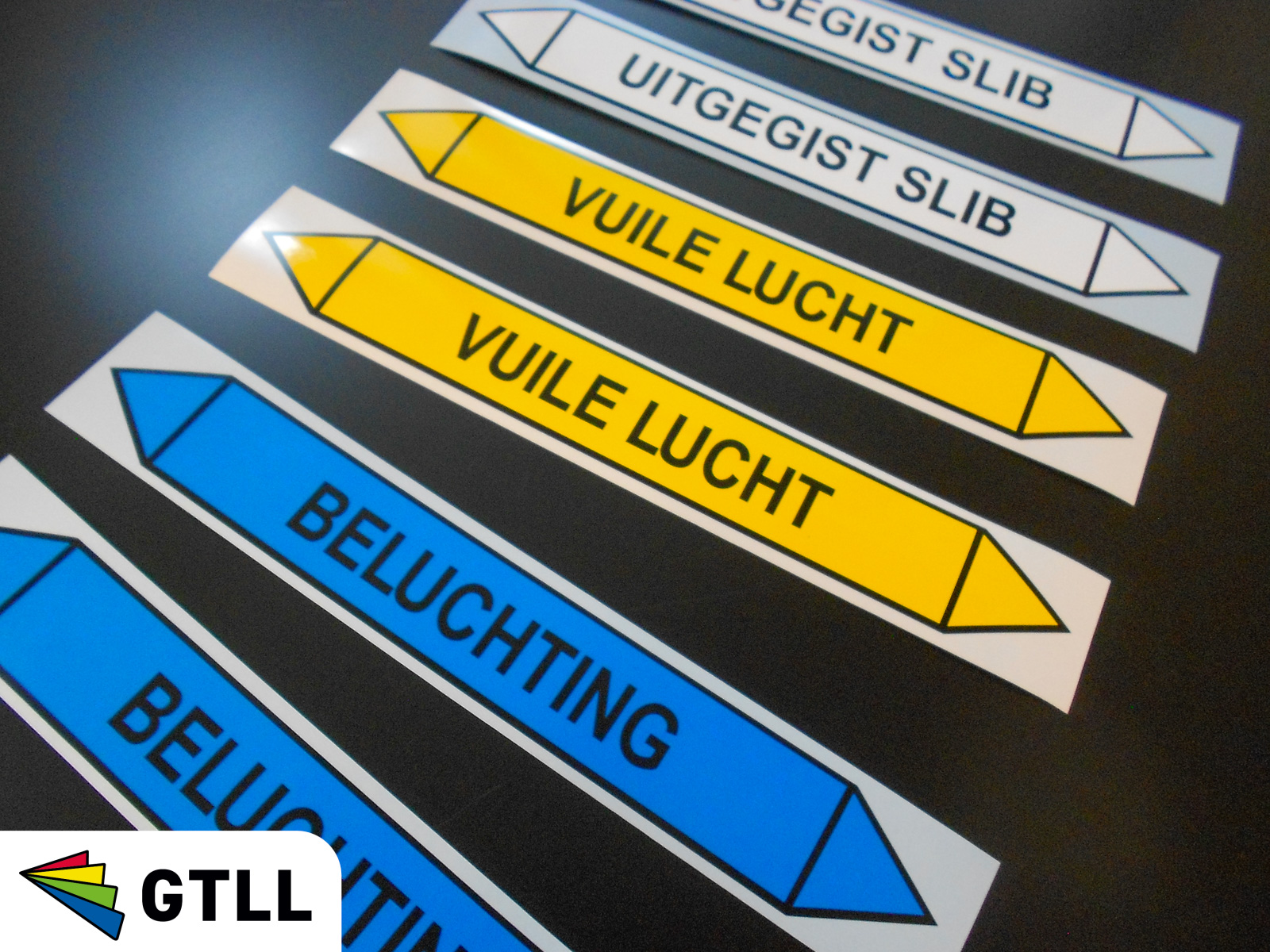 Leidingstickers in allerlei kleuren en afmetingen