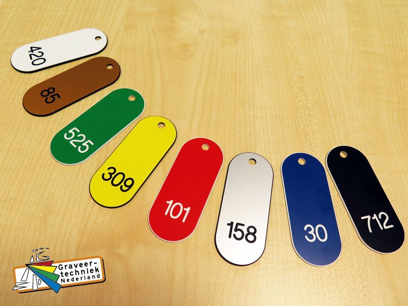 Kunststof sleutellabels 30x75mm in diverse kleuren