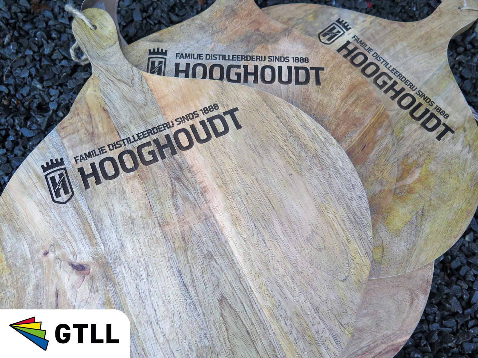 Houten presenteerplank voorzien van gebrande gravure