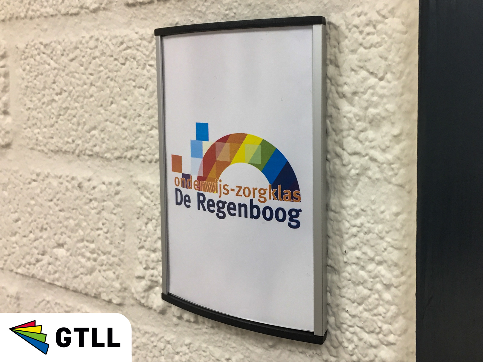 Deurhouder, kamerbord licht gebogen voor speciaal onderwijs