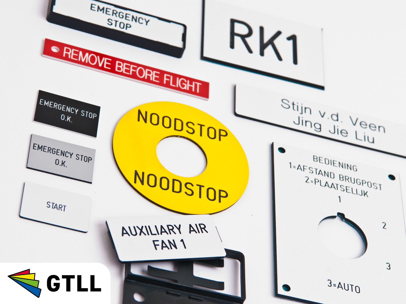 ✅ ALT-tekst  Resopal en Gravoply aanduidingsplaatjes gegraveerd