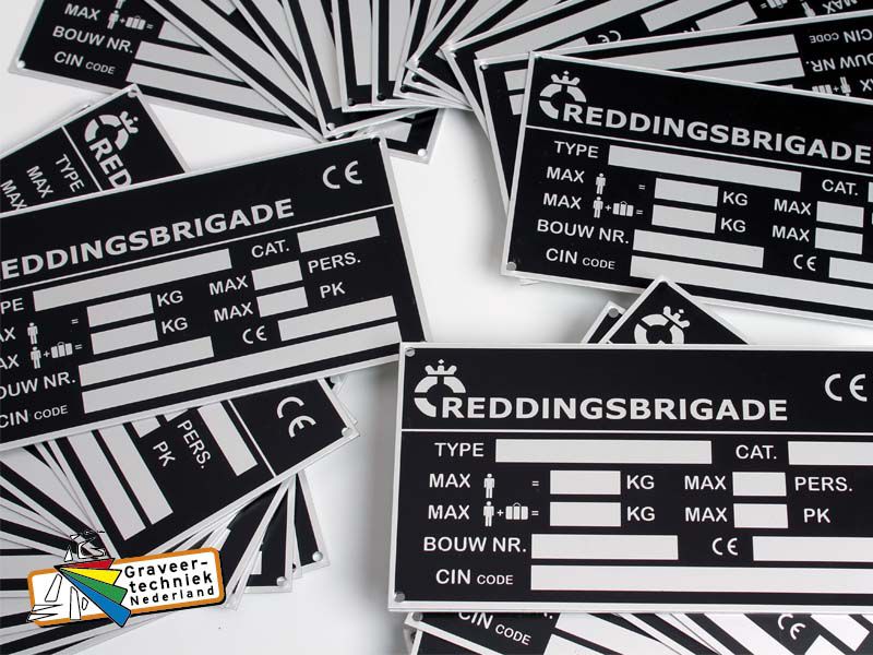 Aluminium CE typeplaten met invulvelden, ondergrond bijvoorbeeld zwart