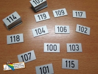 artnr SL3520 afmeting 35x20mm aluminium kluisnummer plaatjes