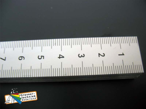 Aluminium liniaal graveren